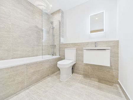 Lakeside East, The Causeway, Staines-Upon-Thames,TW18 - Photo 4