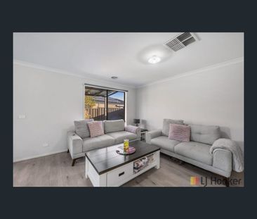 106 Jester Drive, Cobblebank, Vic 3338 - Photo 2