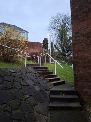 2 bed over 55’s flat. Accessed by many steps, good mobility essential, Devon View **Apply online ** - Photo 1