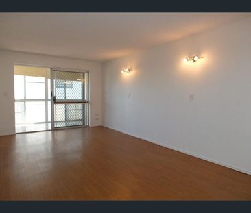 1/26 Rainey St, Chermside, Qld 4032 - Photo 5