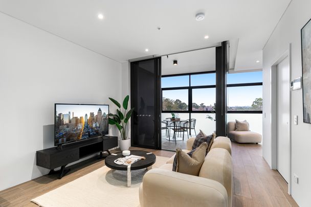 Apartment with 1 bedroom, 1 bathroom & parking for 1 car - Photo 1