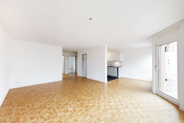 Want a change of scenery? - Photo 1