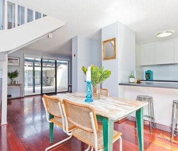 2x1x1 TOWNHOUSE IN LEEDERVILLE - Photo 1