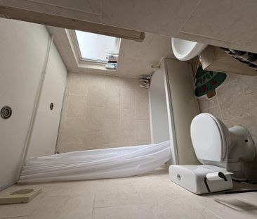 2 bedroom semi-detached house to rent - Photo 5