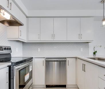 For Lease - 123 Toucan Trail, Oakville, Ontario - Photo 3