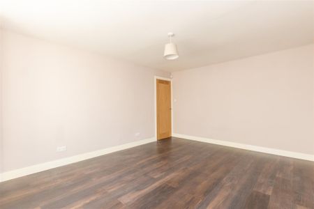 2 bedroom Maisonette to rent - Photo 3