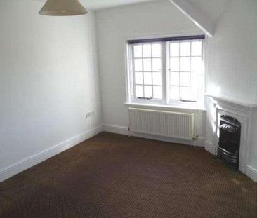 Flat, Preston Street, Faversham, ME13 - Photo 3