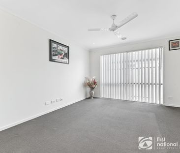 Family Home in Cascades - Convenient Location Opposite Scenic Wetlands - Photo 2