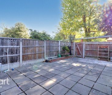 3 bedroom terraced house to rent - Photo 4