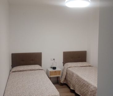 Piso En alquiler Calle Marbella, Zona Puerto Deportivo, Fuengirola - Photo 5