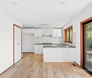 Neatly Presented & Prime Location - Photo 6