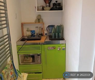 1 bedroom flat to rent - Photo 6