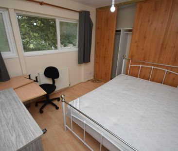 4 bedroom house to rent - Photo 2