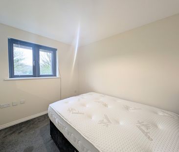 4 bedroom terraced house to rent - Photo 4