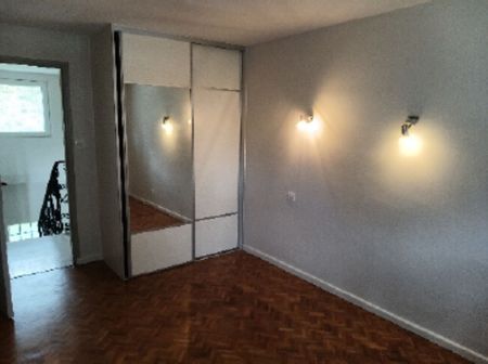 Location Maison 5 pièces 145m² - Photo 2