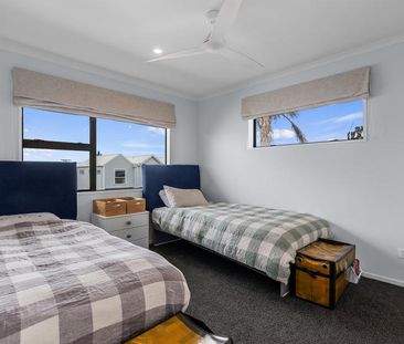 Elevated Family Living with Views - Private & Spacious - Photo 6