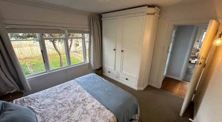 Spacious, Furnished Home for Rent – Prime Location - Photo 2