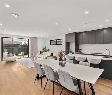 Brand New 4 Bedroom Townhouse! - Photo 4