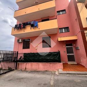 Trilocale in affitto - Photo 2