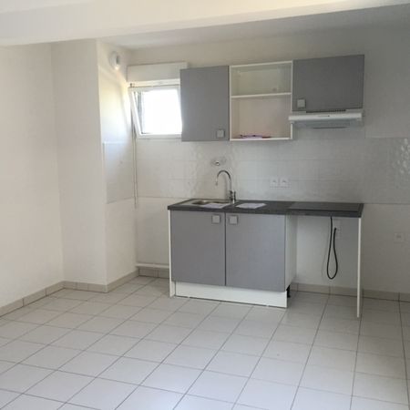 Location Appartement 3 pièces 68m² - Photo 5