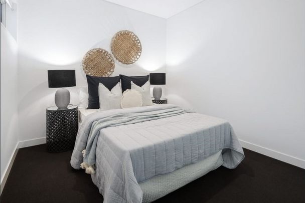 ICEWORKS PADDINGTON - A PERFECT COMBINATION - 3 VERY SPACIOUS BEDROOMS - Photo 1