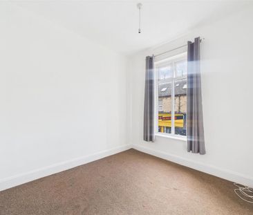 3 bedroom apartment to rent - Photo 4