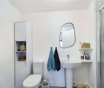 Alder Grove, Shinfield, Reading, Berkshire, RG2 - Photo 3