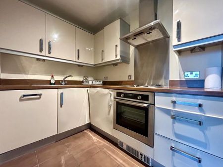 1 bedroom apartment to rent - Photo 3