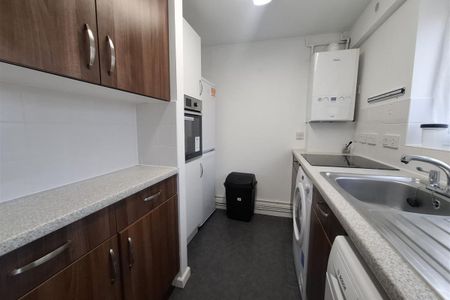 Stoneycroft - Photo 4