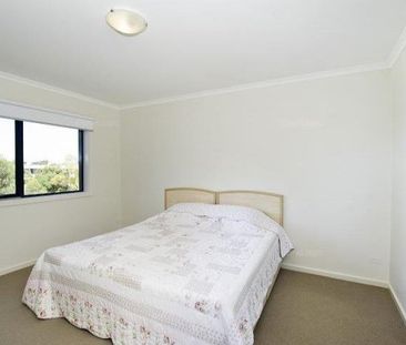 58 Quarry Circuit, Coburg, VIC 3058 - Photo 3