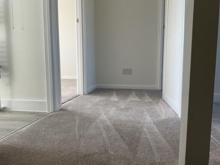 Tenterden Drive, Canterbury - Photo 2