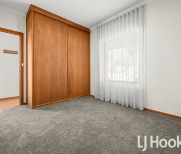 GREAT HOME, GREAT LOCATION! - Photo 4