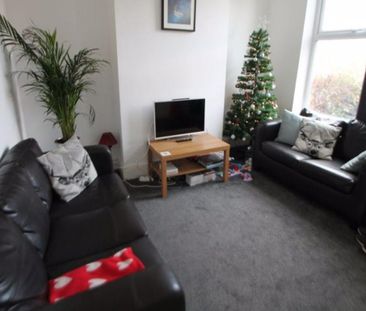 3 bedroom house to rent - Photo 3