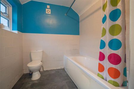 2 bedroom terraced house to rent - Photo 5