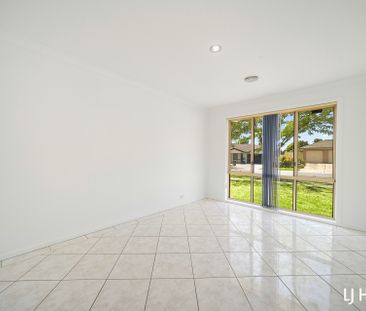 55 Lance Hill Avenue, Dunlop ACT, Belconnen - Photo 6