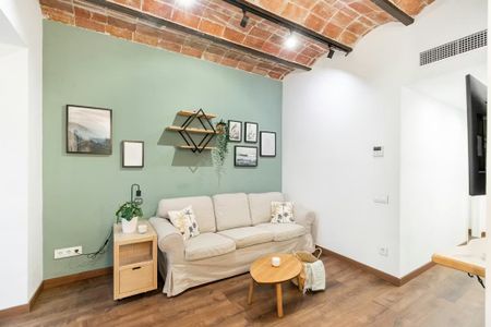 Carrer del Consell de Cent, Barcelona, Catalonia 08014 - Photo 3