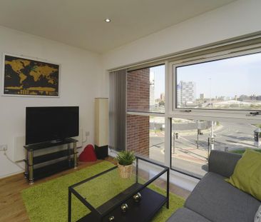 1 bedroom apartment to rent - Photo 2