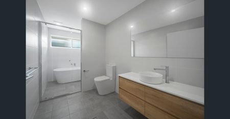 Waiting for You - Photo 4