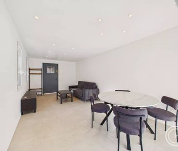 2 PIECES MEUBLE - 2088 RT DE GRENOBLE - CASTAGNIERS - Photo 2