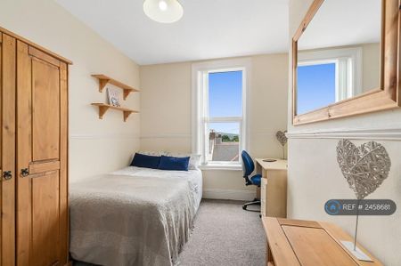 5 bedroom terraced house to rent - Photo 5