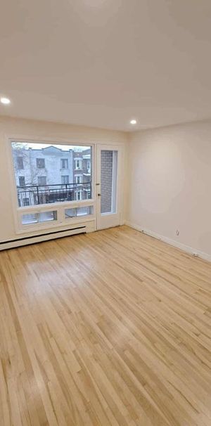 Grand 4 1/2 Rénové Rosemont - Photo 1