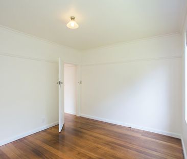 Recently refurbished Three Bedroom Home - Photo 2