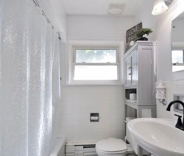 For Lease - 442 Highland Road, Kitchener, Ontario - Photo 1