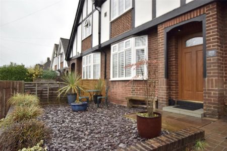 2 bedroom maisonette to rent - Photo 5