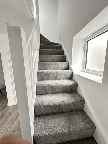 4 Bed Semi-Detached House, Robin Lane, NW4 - Photo 2