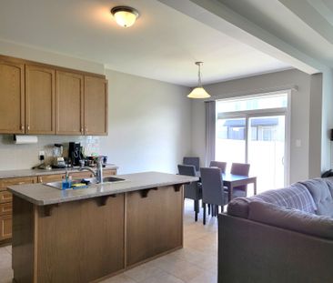 For Lease - 214 CRANESBILL Road, Kanata, Ontario - Photo 4