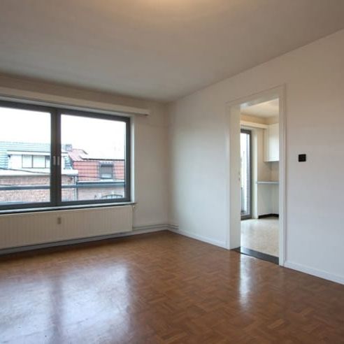 Appartement te huur - Photo 1