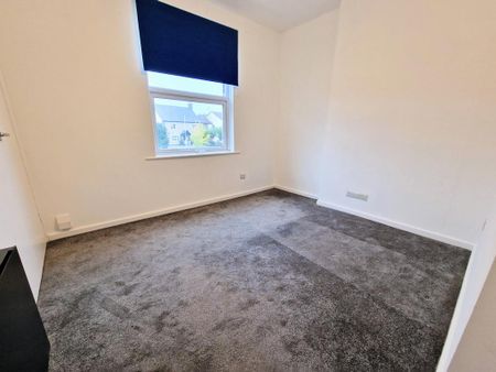 1 bedroom semi-detached house to rent - Photo 2