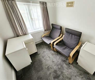 4 bedroom semi detached to rent Dalehouse Lane, Kenilworth, Warwick... - Photo 3