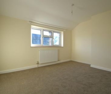 2 bedroom semi-detached house to rent - Photo 2